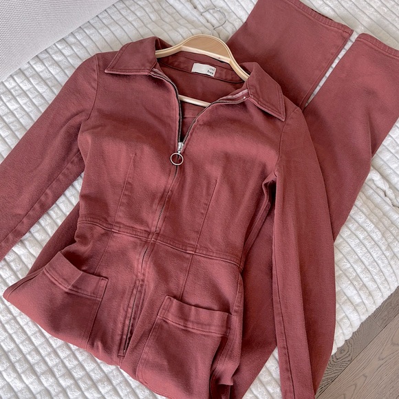 Aritzia Wilfred Free Aubrey Jumpsuit - Picture 9 of 11